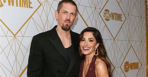 steve howey net worth|Steve Howey’s Biography – Wife Sarah Shahi, Height,。